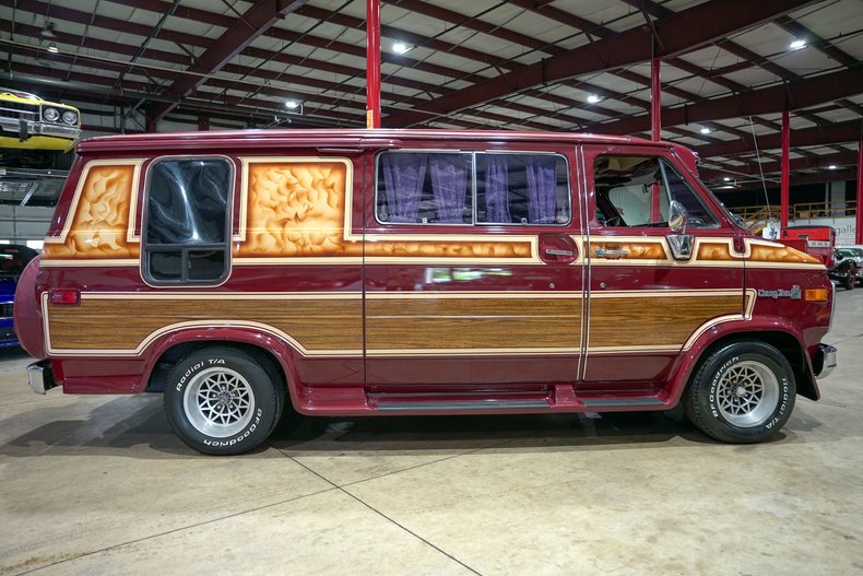 1981-chevrolet-g10-weekender-conversion (4)