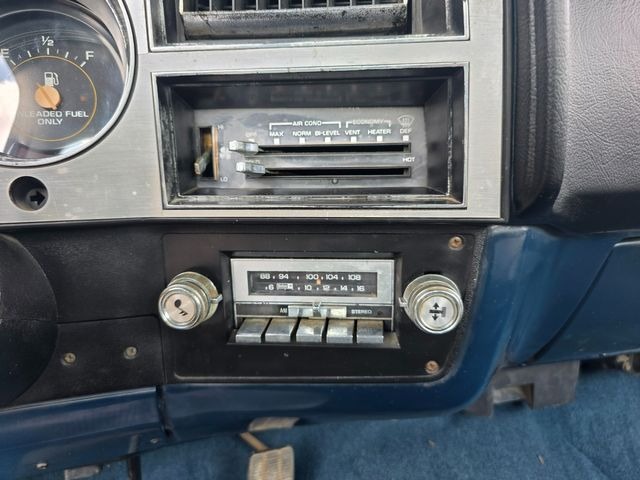 1982-chevy-c10-silverado (24)