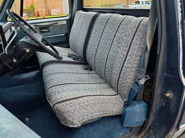 1982-chevy-c10-silverado (30)