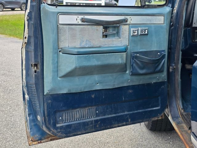 1982-chevy-c10-silverado (8)