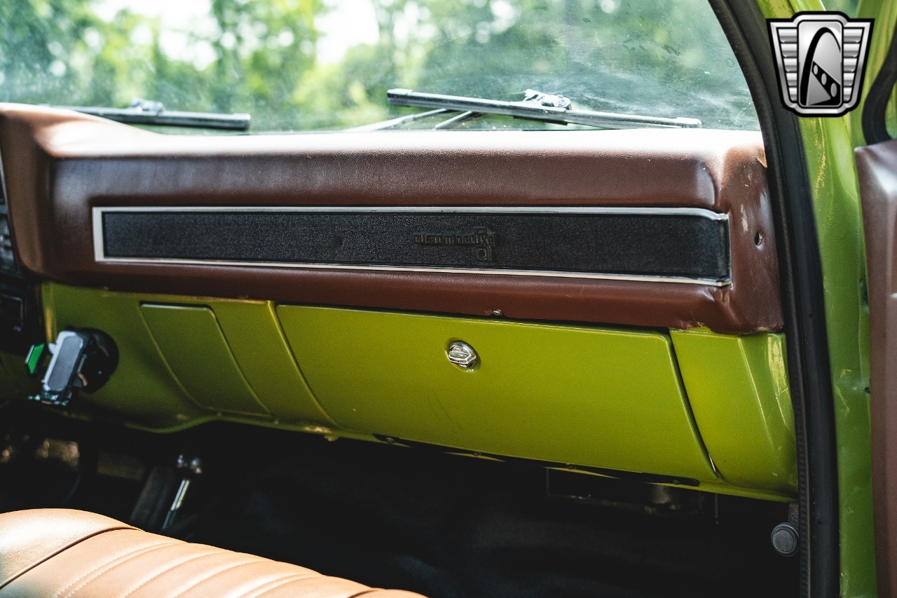 1985-gmc-k5-blazer-military (24)