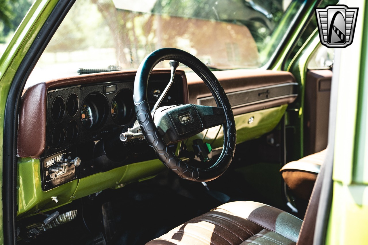 1985-gmc-k5-blazer-military (38)