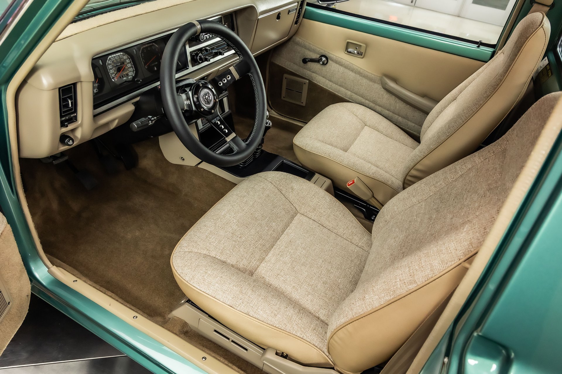 1986-dodge-ram-50-sport-4x4-pickup-01