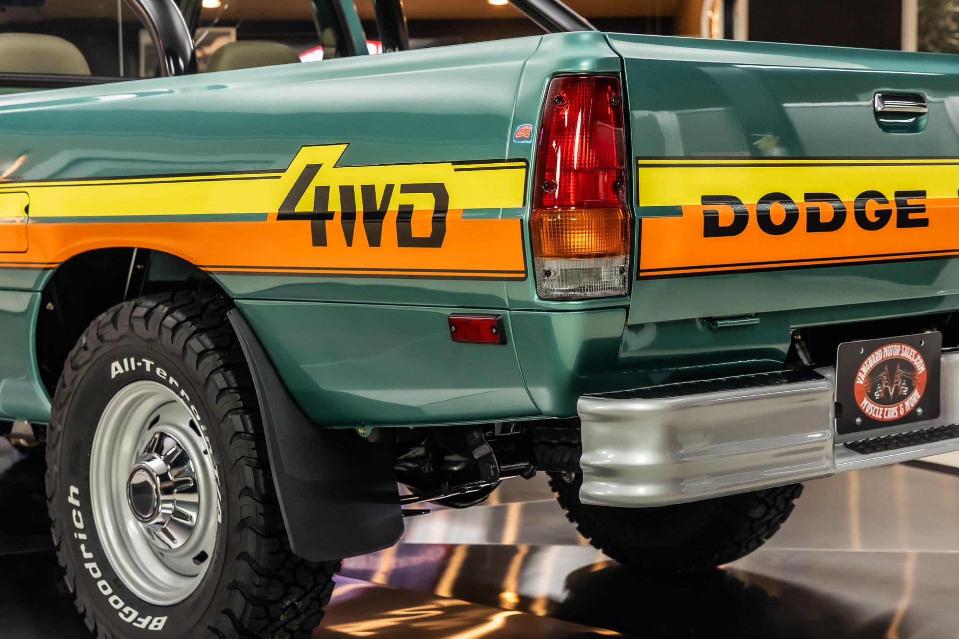 1986-dodge-ram-50-sport-4x4-pickup-32