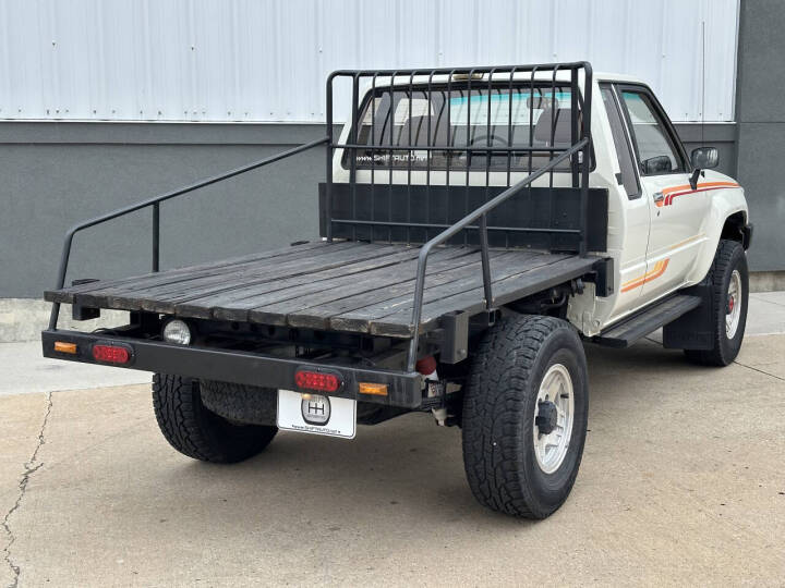 1986-toyota-pickup-sr5 (13)