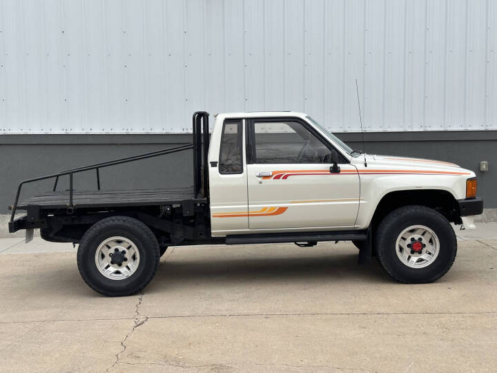 1986-toyota-pickup-sr5 (17)