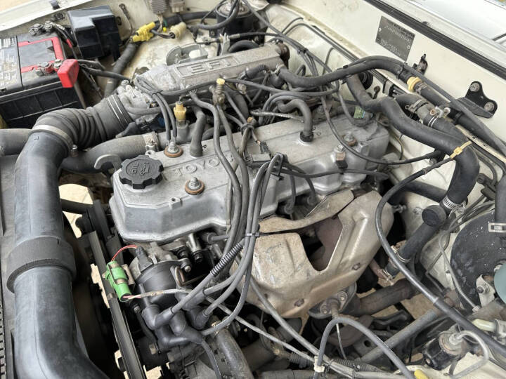 1986-toyota-pickup-sr5 (31)
