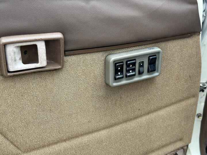 1986-toyota-pickup-sr5 (32)