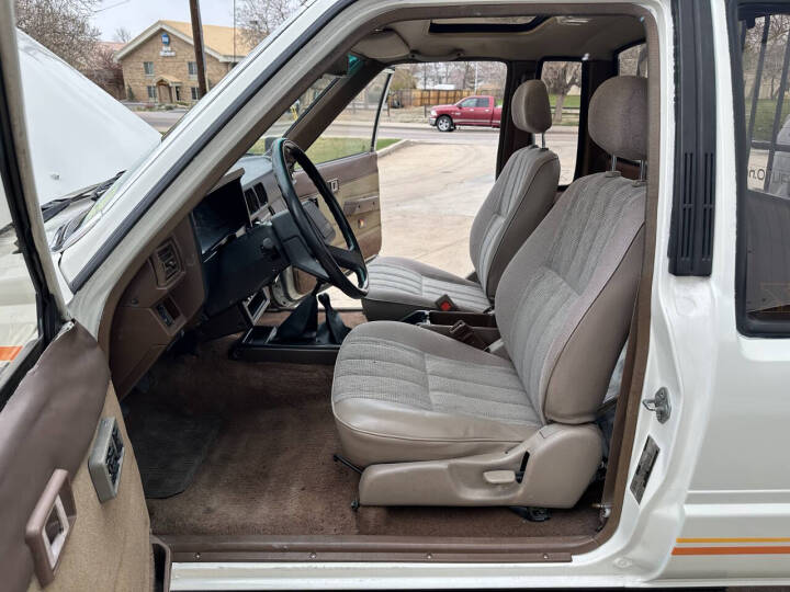 1986-toyota-pickup-sr5 (33)