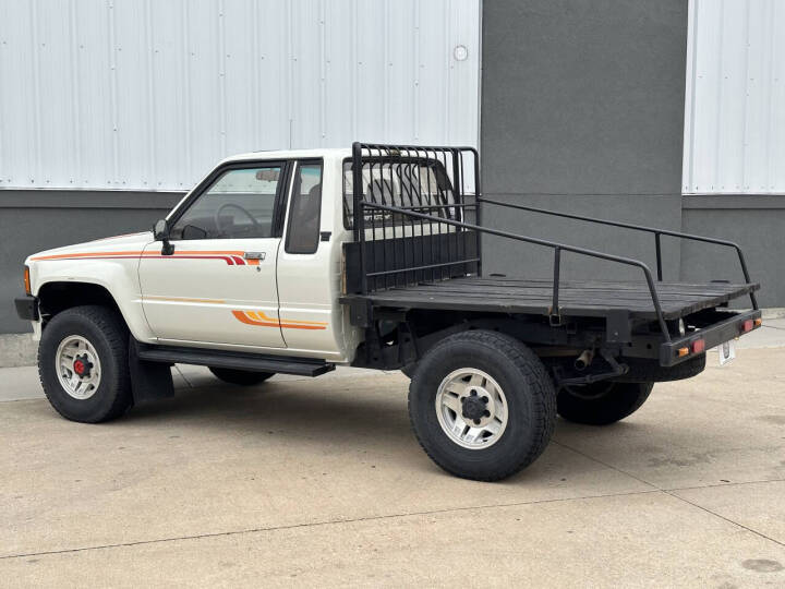 1986-toyota-pickup-sr5 (6)