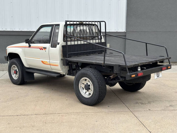 1986-toyota-pickup-sr5 (7)