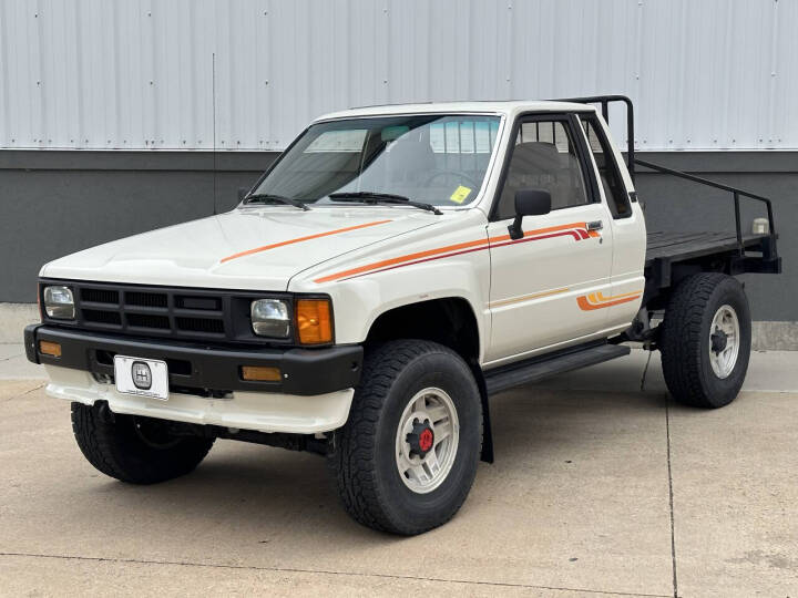 1986-toyota-pickup-sr5