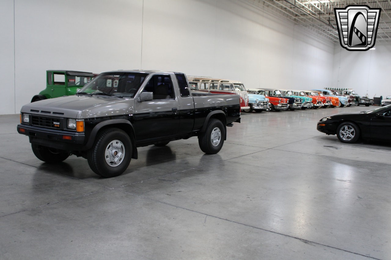 1987-nissan-d21-king-cab-for-sale-01