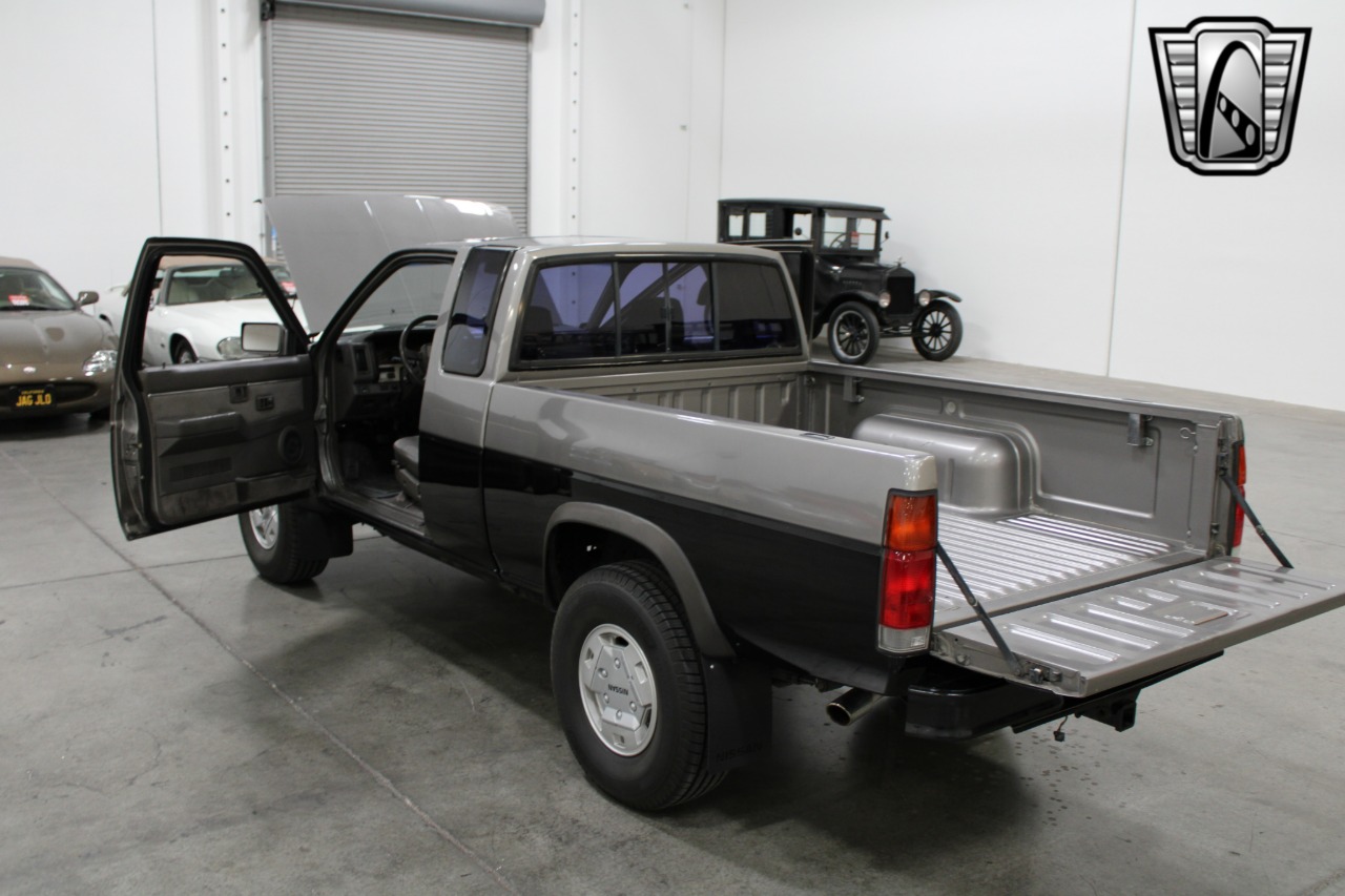 1987-nissan-d21-king-cab-for-sale-17