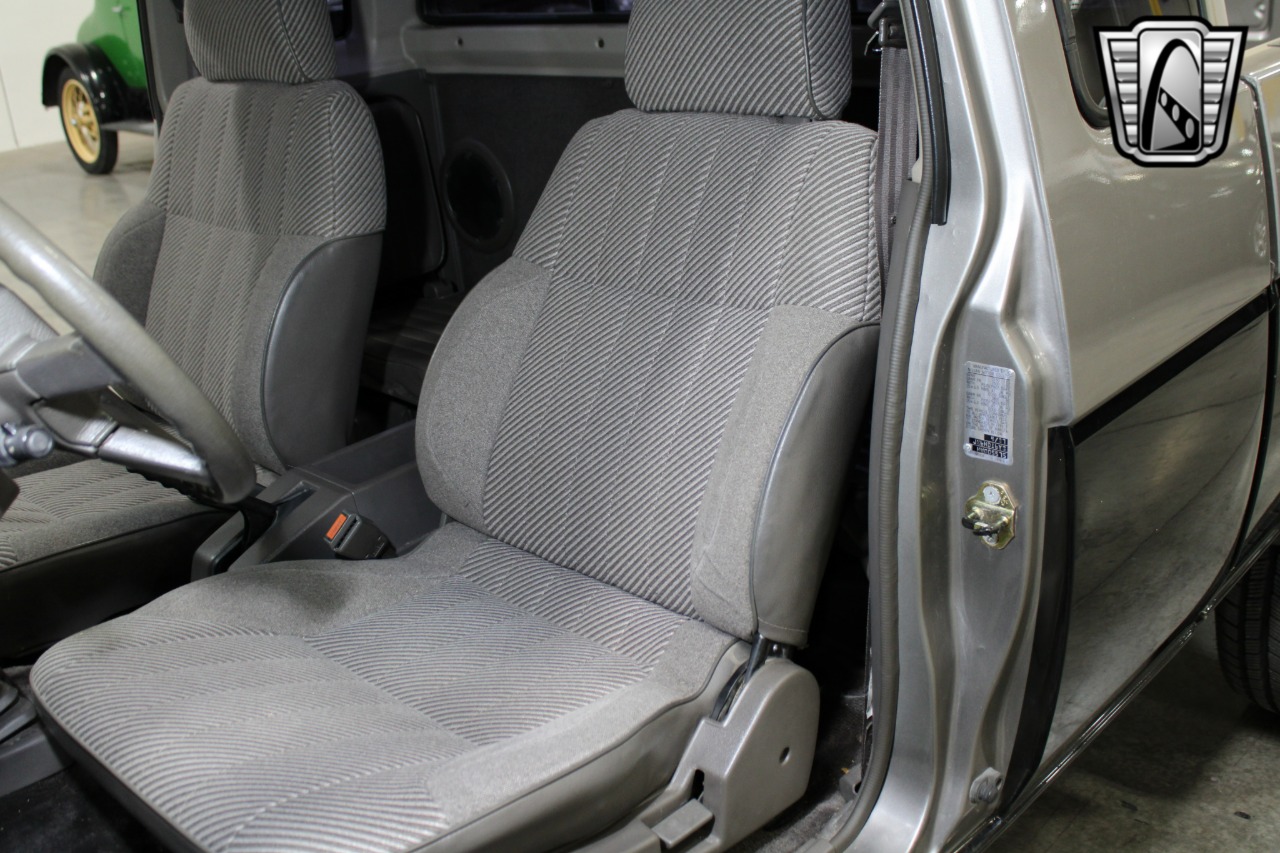 1987-nissan-d21-king-cab-for-sale-35