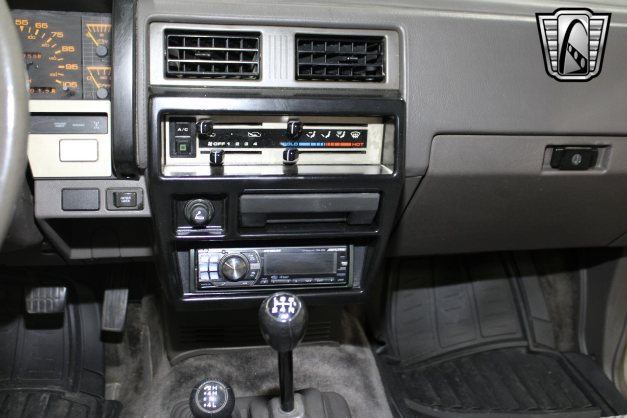 1987-nissan-d21-king-cab-for-sale-38
