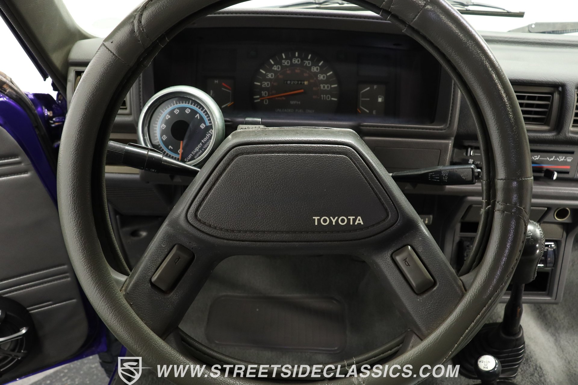 1987-toyota-pickup-4x4-5-speed (24)