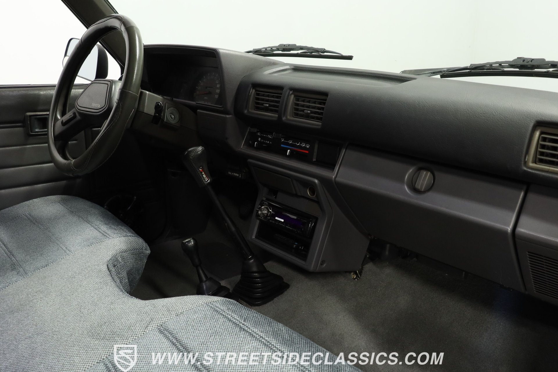1987-toyota-pickup-4x4-5-speed (31)