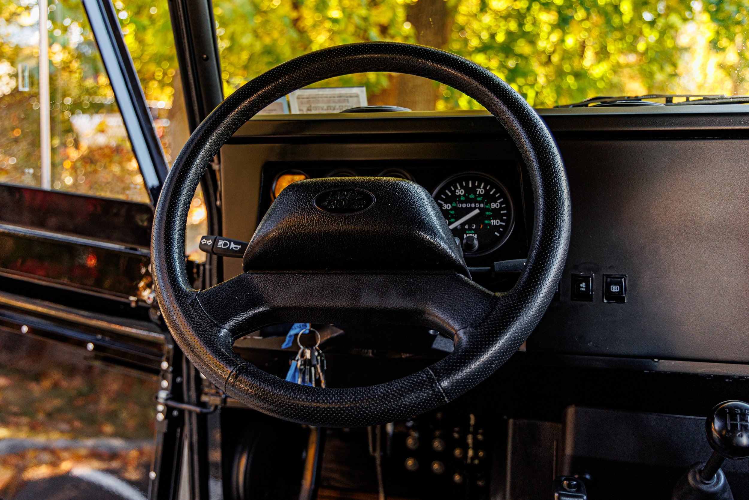1988-land-rover-defender-90-soft-top (18)