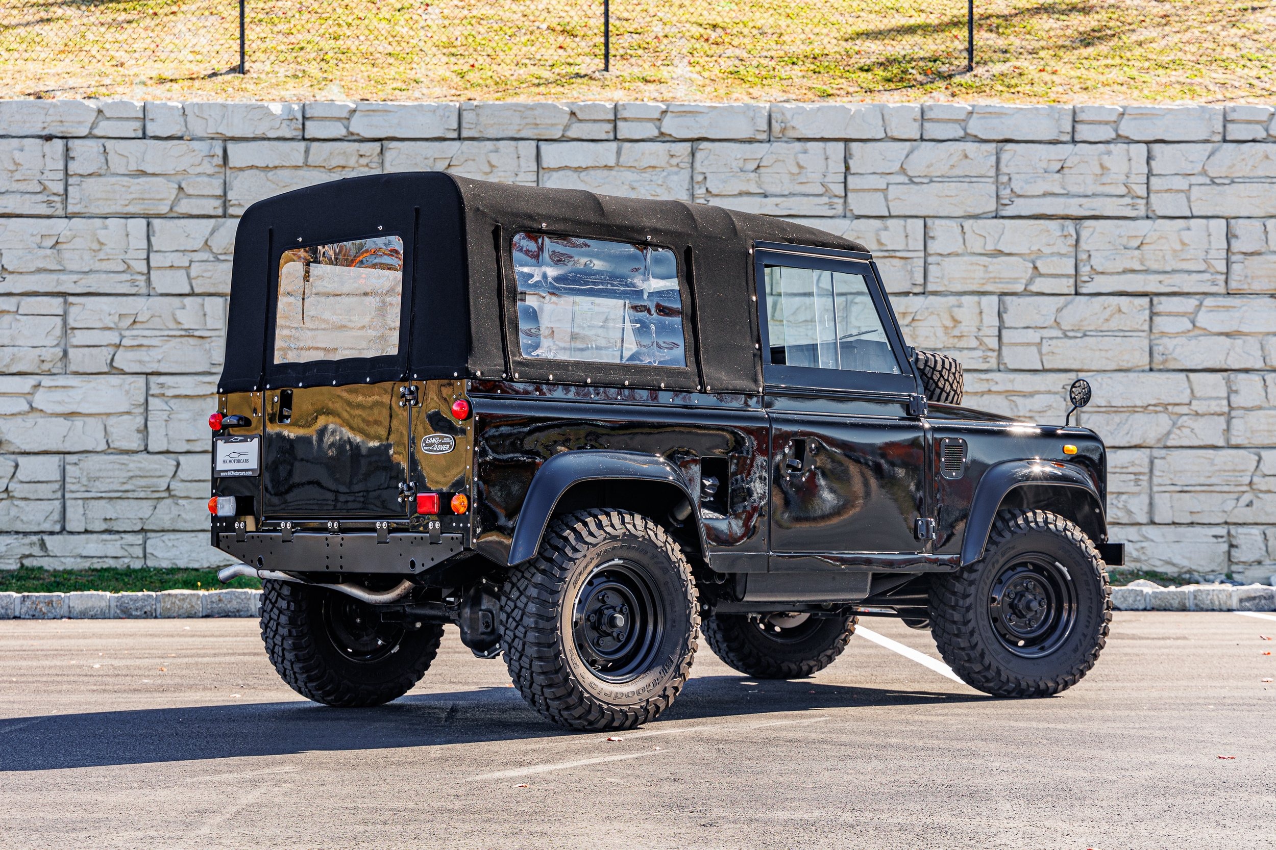 1988-land-rover-defender-90-soft-top (25)