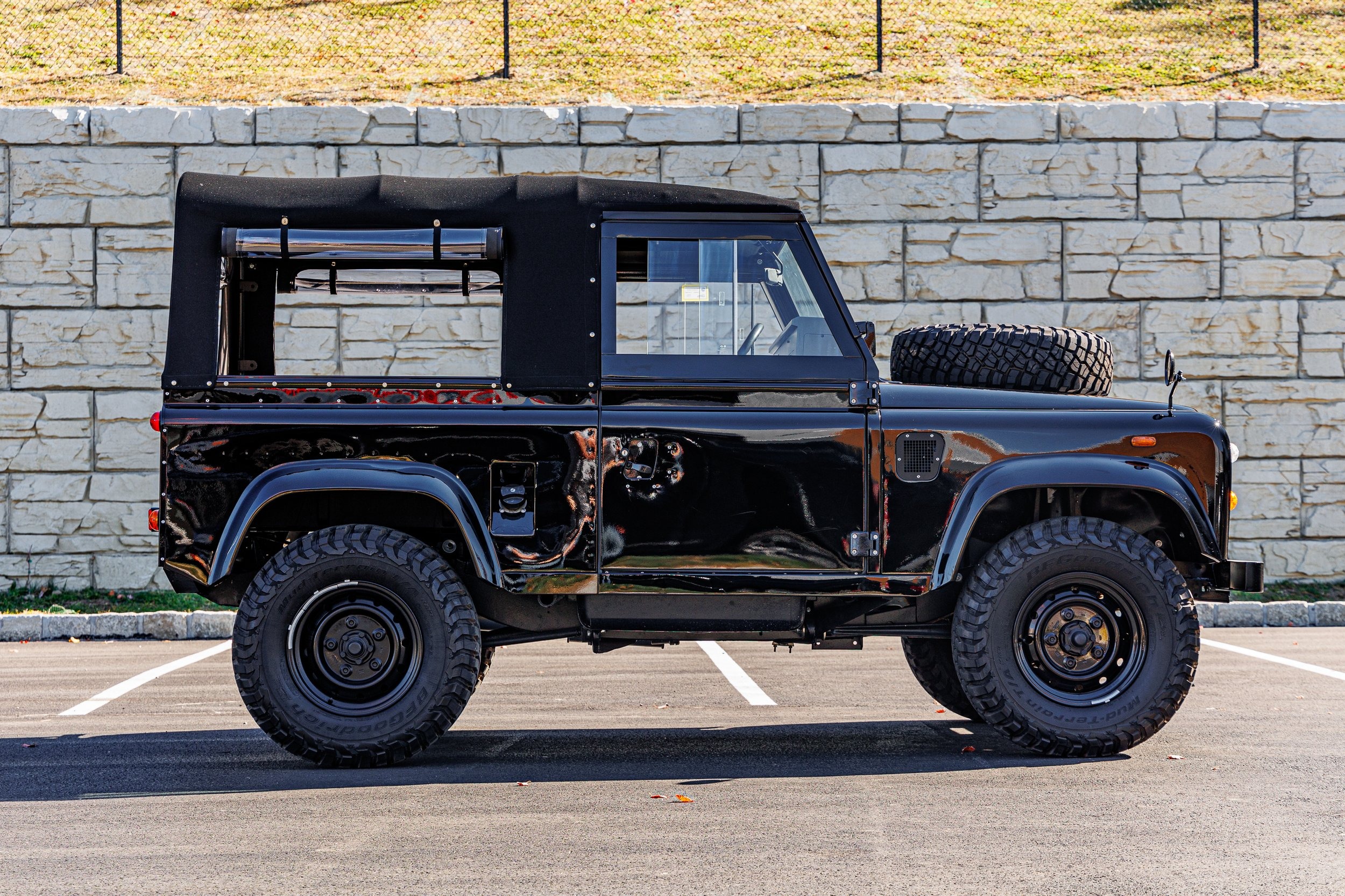 1988-land-rover-defender-90-soft-top (26)