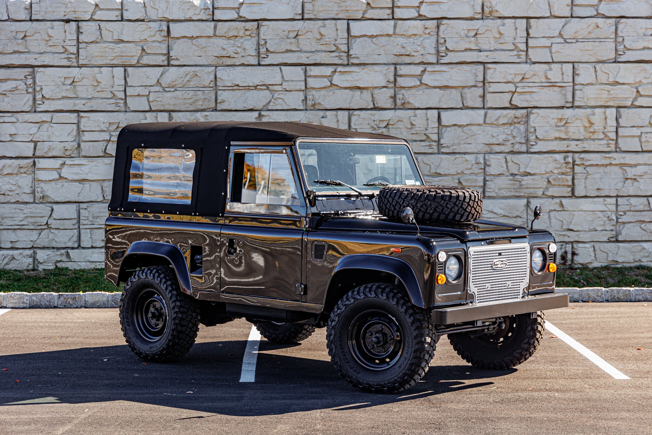 1988-land-rover-defender-90-soft-top (29)