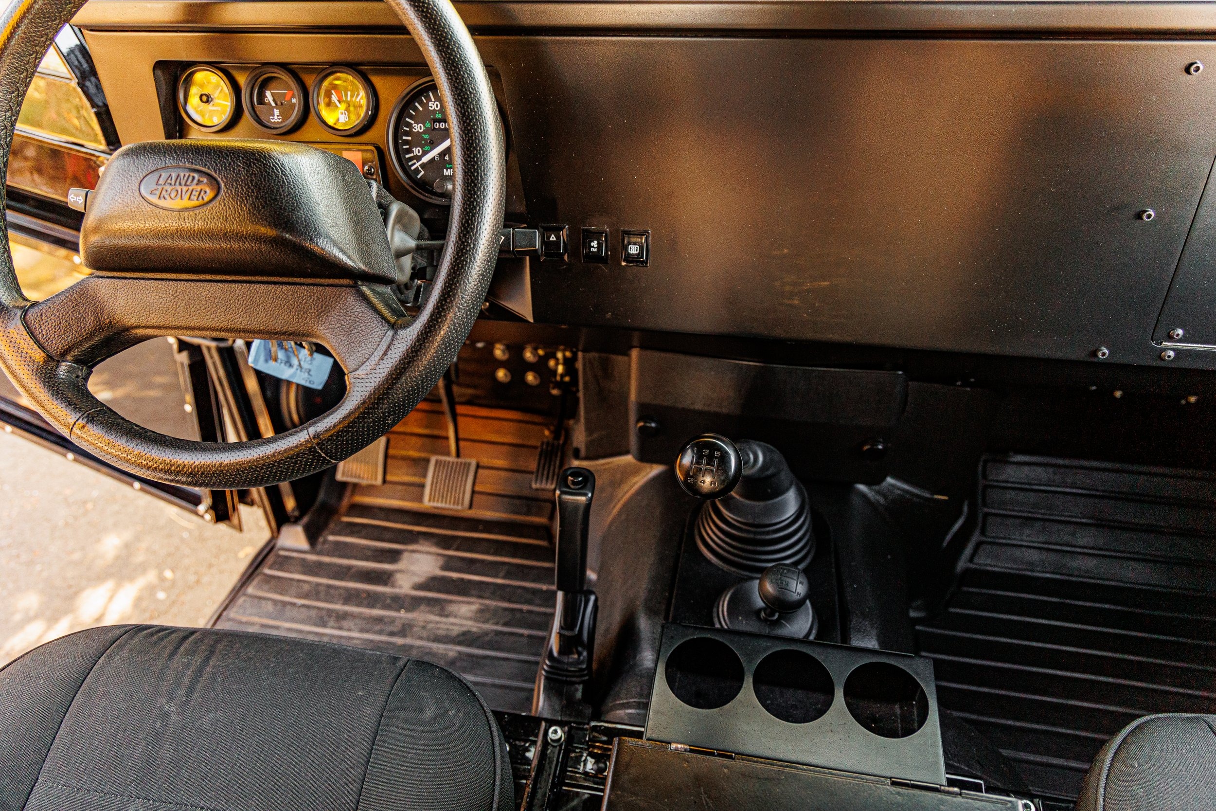 1988-land-rover-defender-90-soft-top (6)