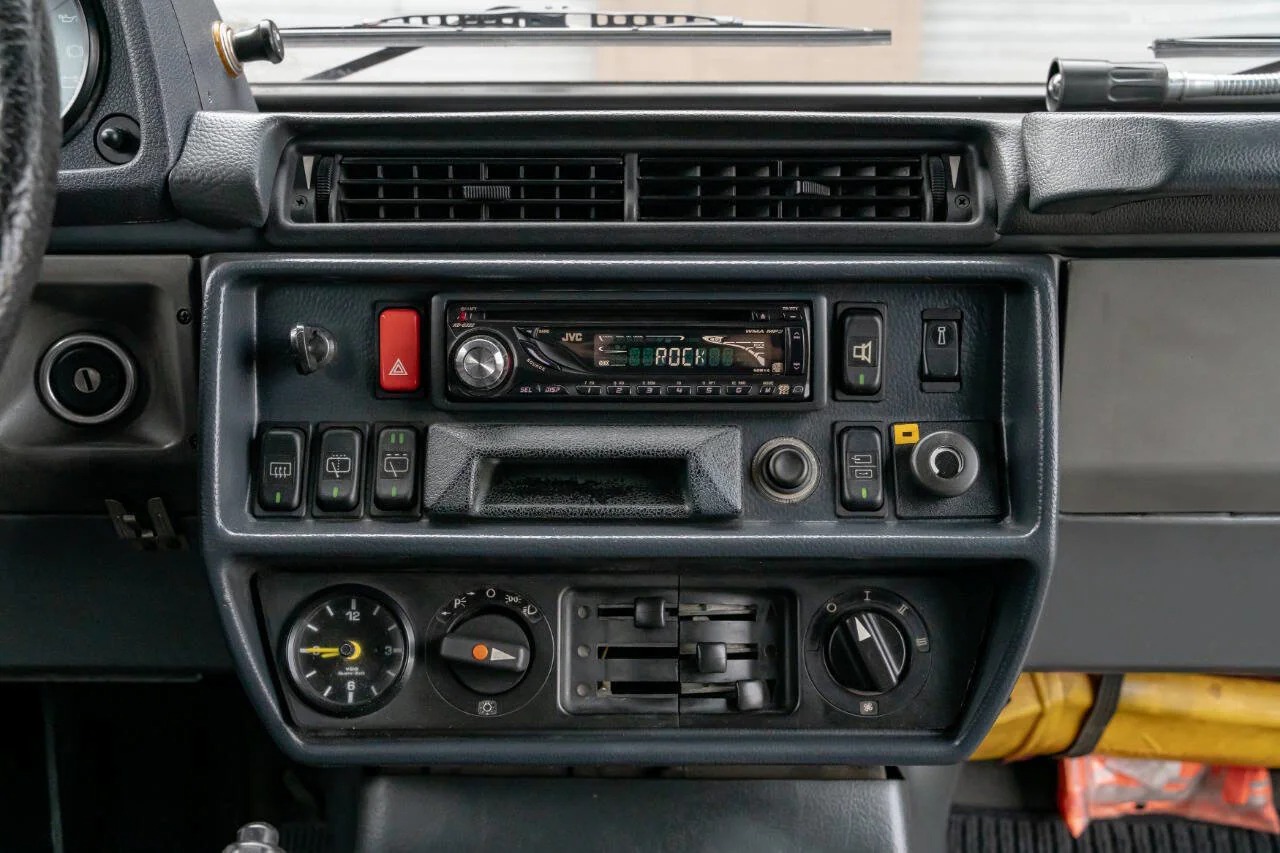 1989-mercedes-benz-300gd-for-sale (33)