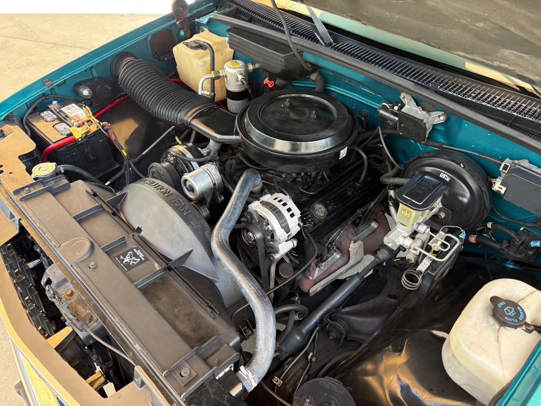 1993-chevrolet-c1500-cheyenne-for-sale-039