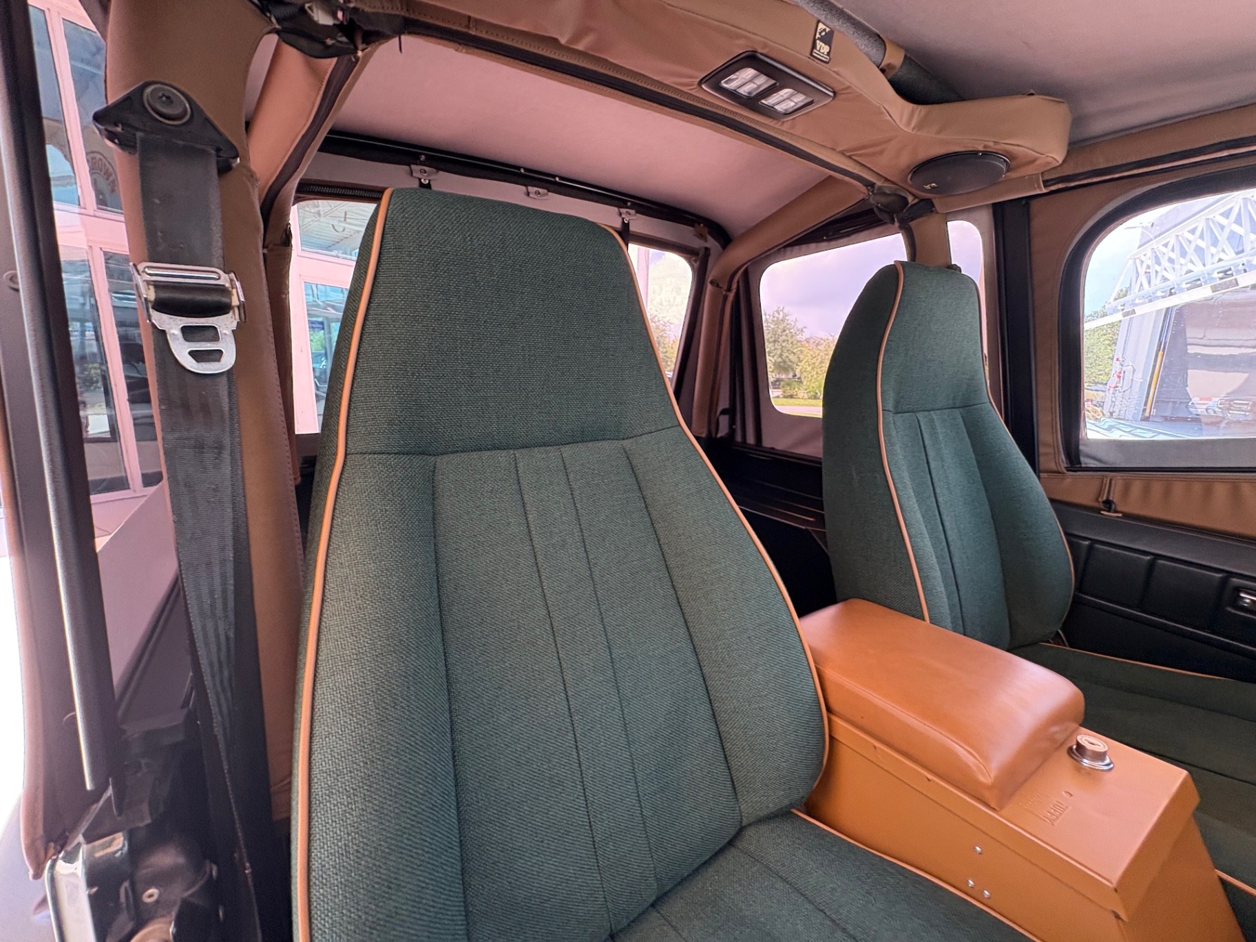 1993-jeep-wrangler-sahara-for-sale-in-florida (16)