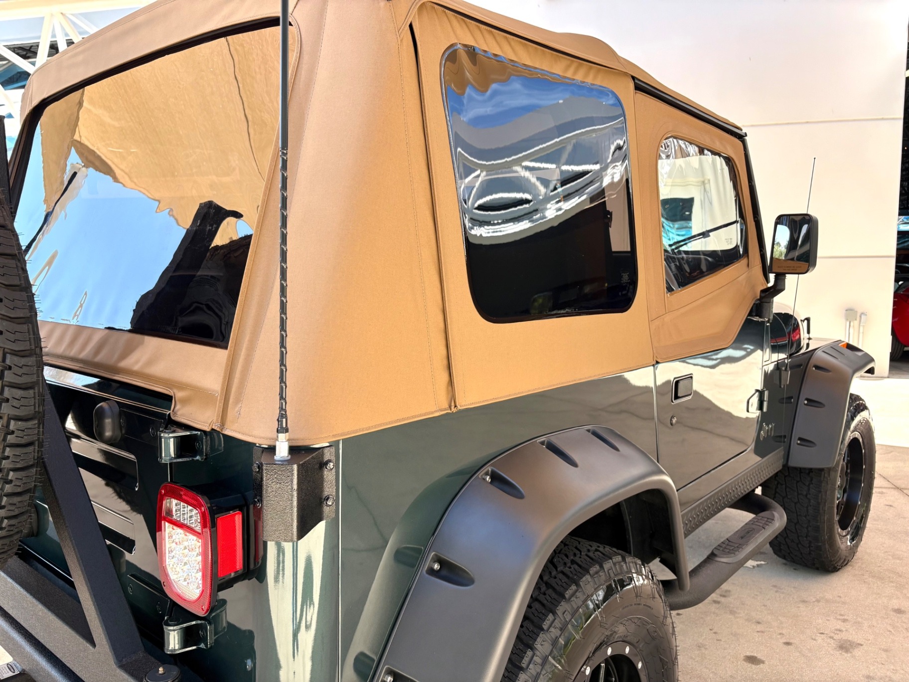 1993-jeep-wrangler-sahara-for-sale-in-florida (26)
