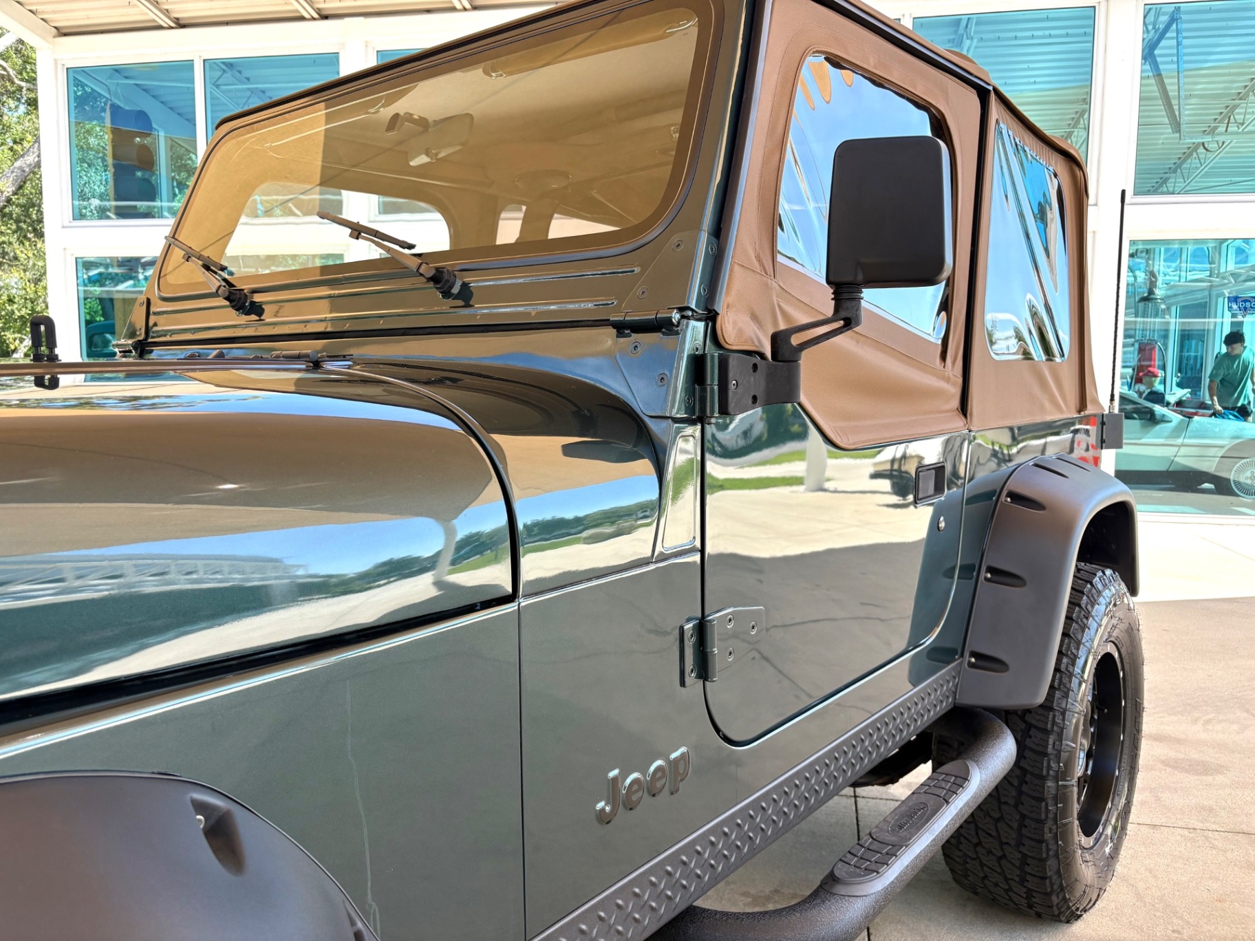 1993-jeep-wrangler-sahara-for-sale-in-florida (30)