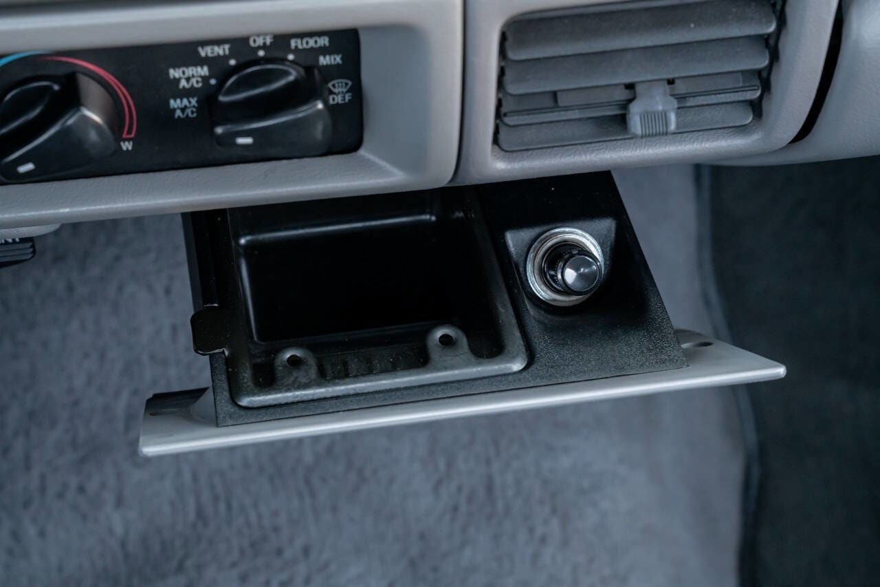 1994-Ford-f150-lightning (19)