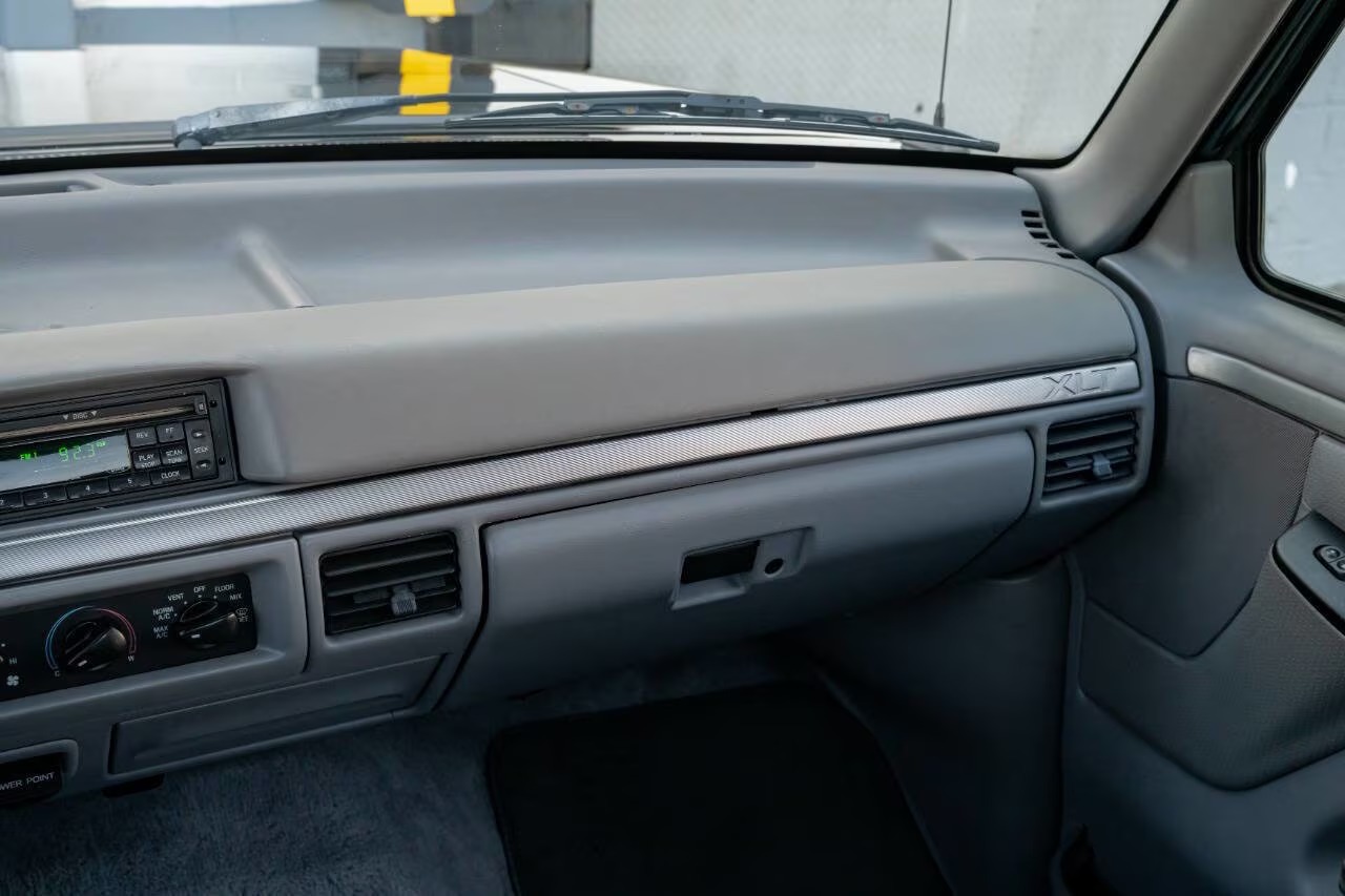 1994-Ford-f150-lightning (27)