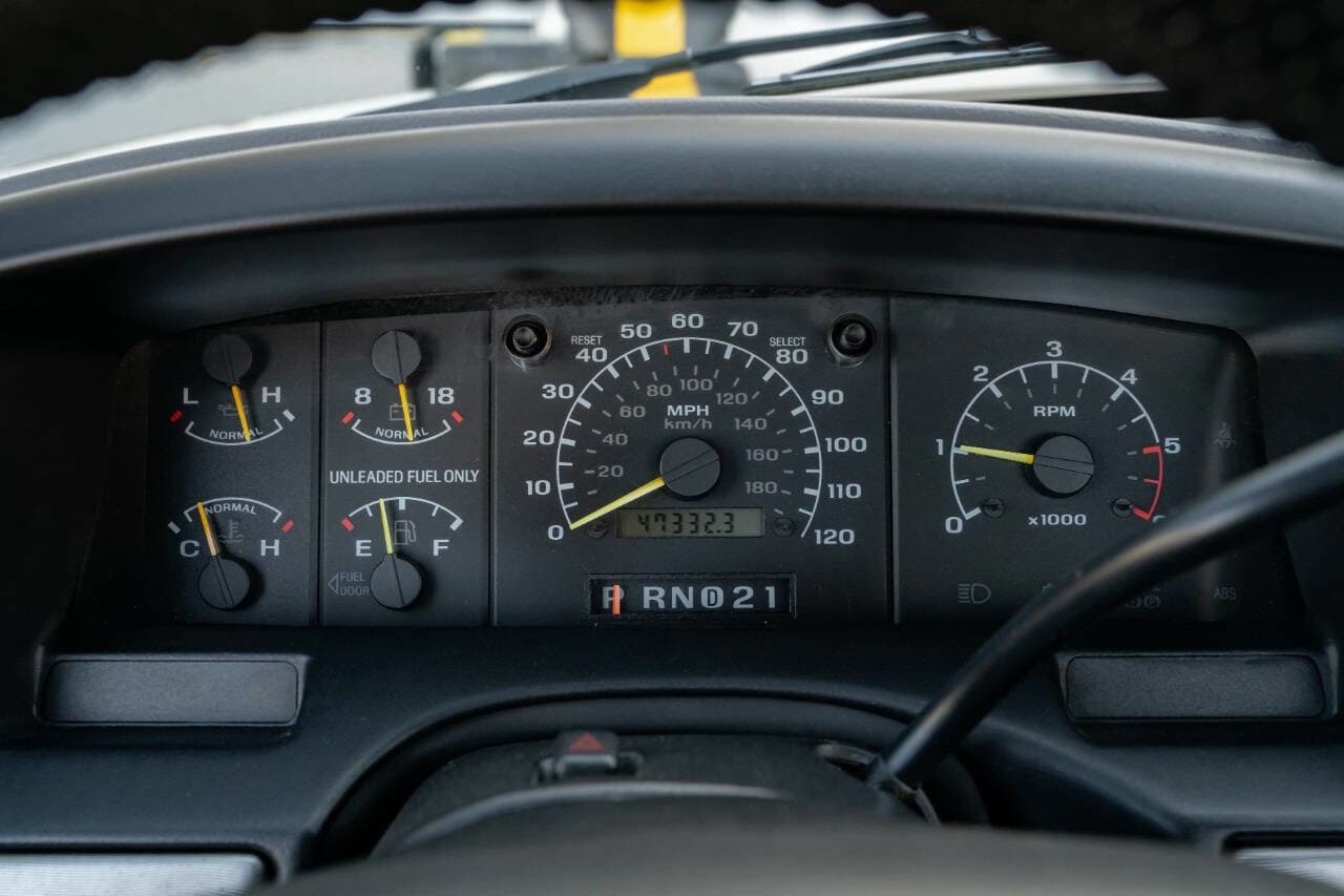 1994-Ford-f150-lightning (39)