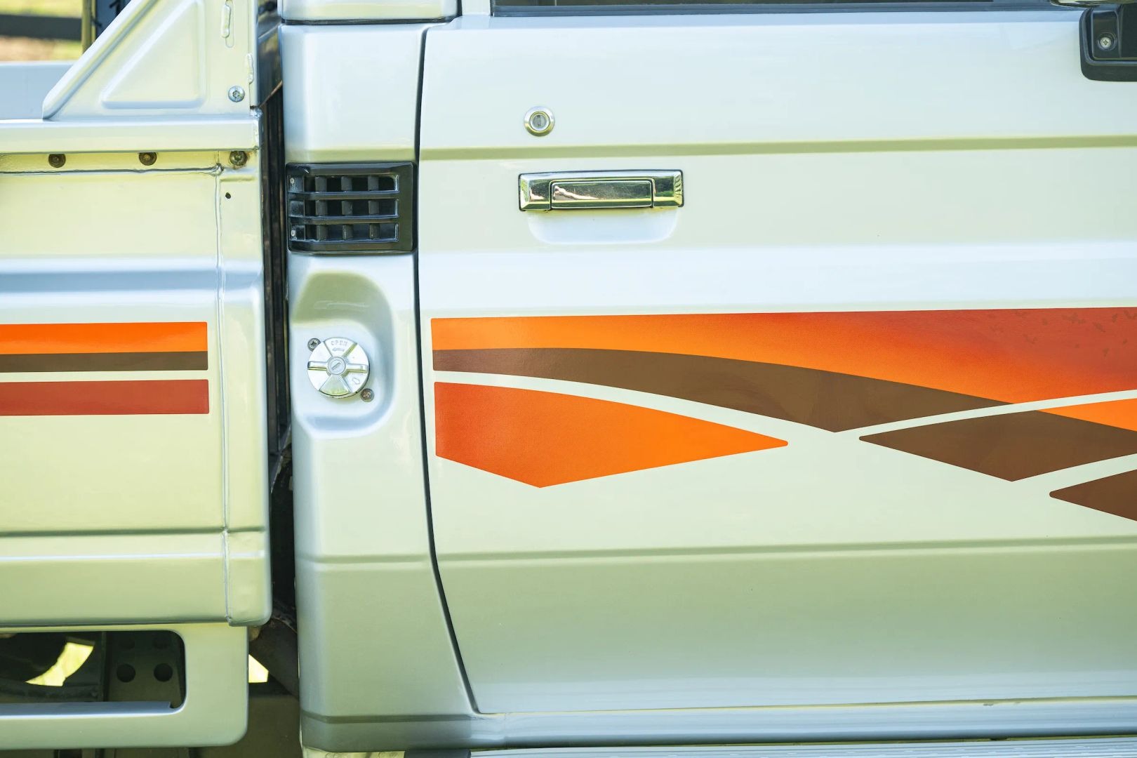 1994-toyota-land-cruiser-fjz75 (13)