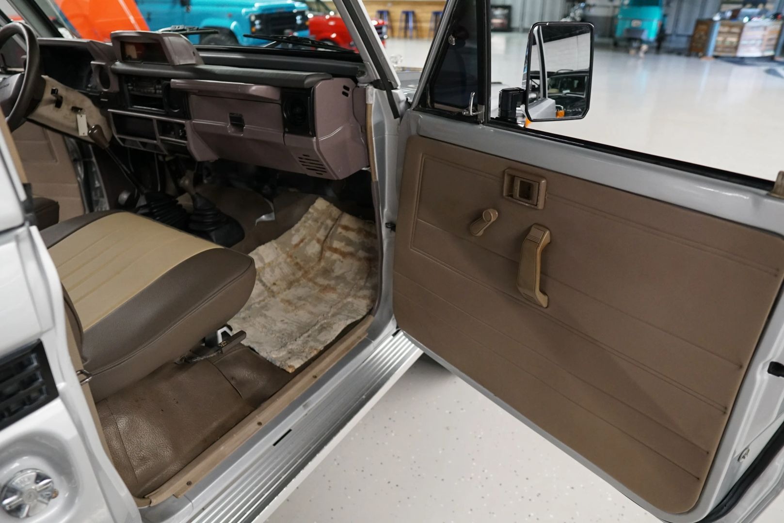 1994-toyota-land-cruiser-fjz75 (73)