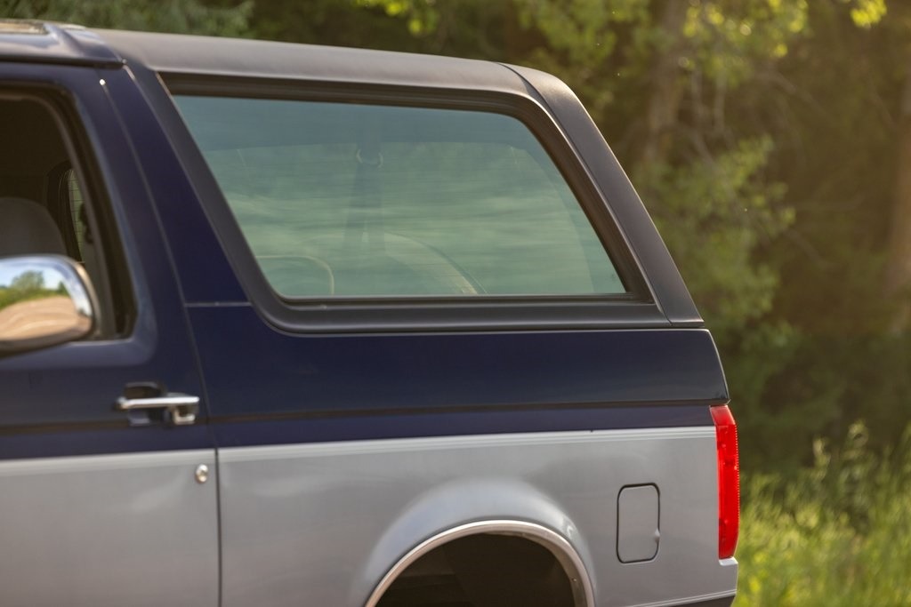 1995-ford-bronco-xlt-for-sale (101)