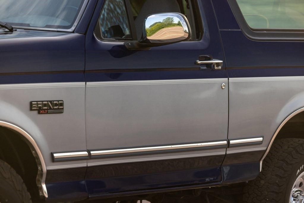 1995-ford-bronco-xlt-for-sale (103)