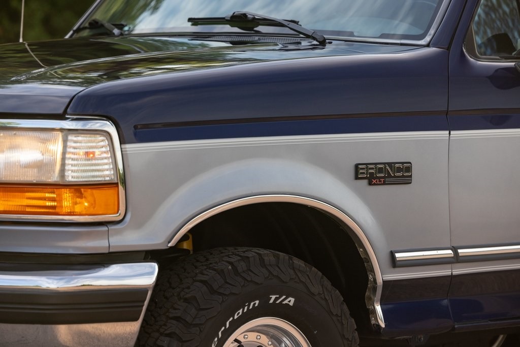 1995-ford-bronco-xlt-for-sale (104)