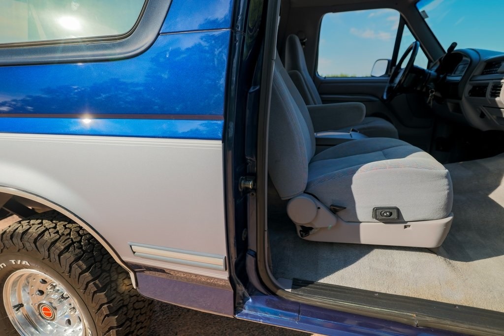 1995-ford-bronco-xlt-for-sale (11)