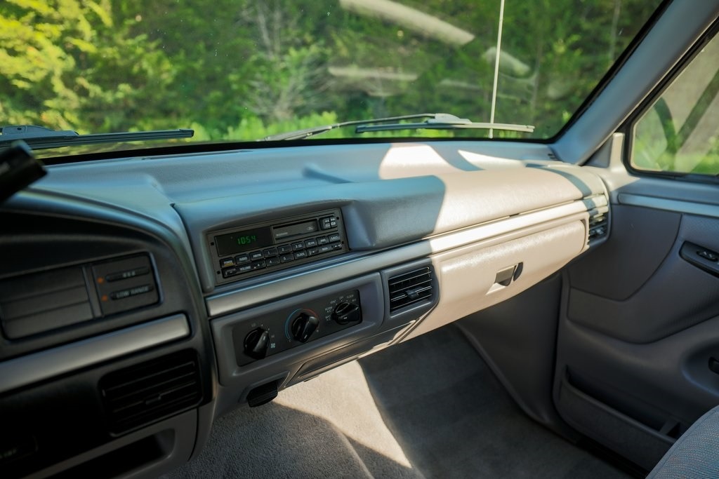 1995-ford-bronco-xlt-for-sale (120)