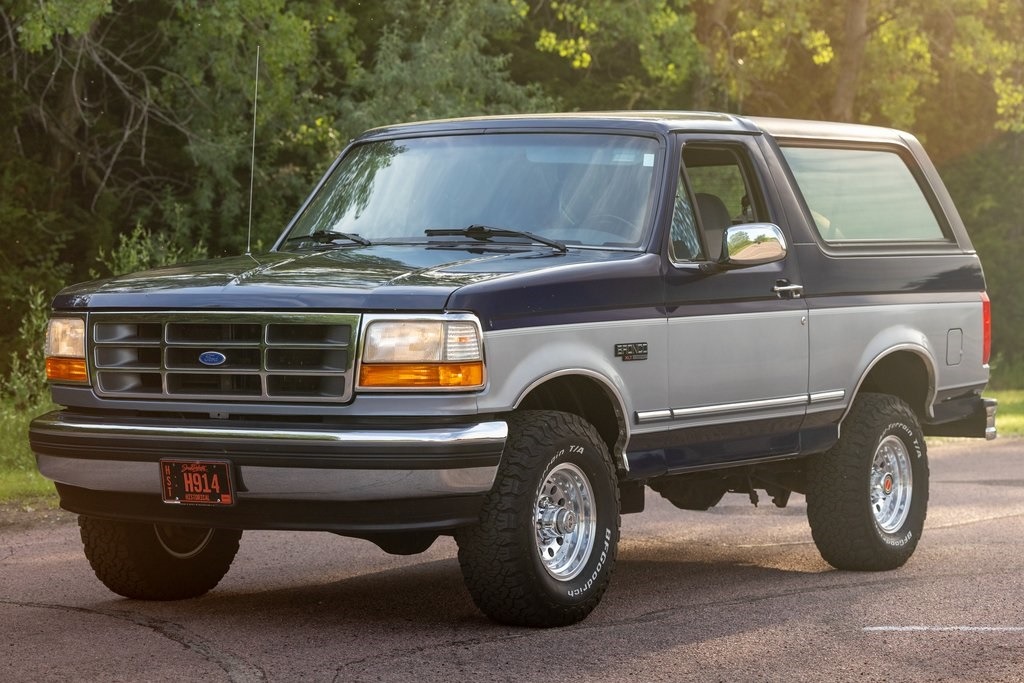 1995-ford-bronco-xlt-for-sale (128)