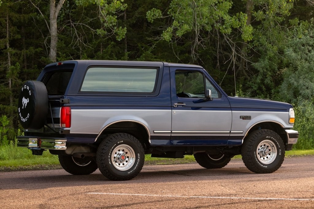 1995-ford-bronco-xlt-for-sale (132)