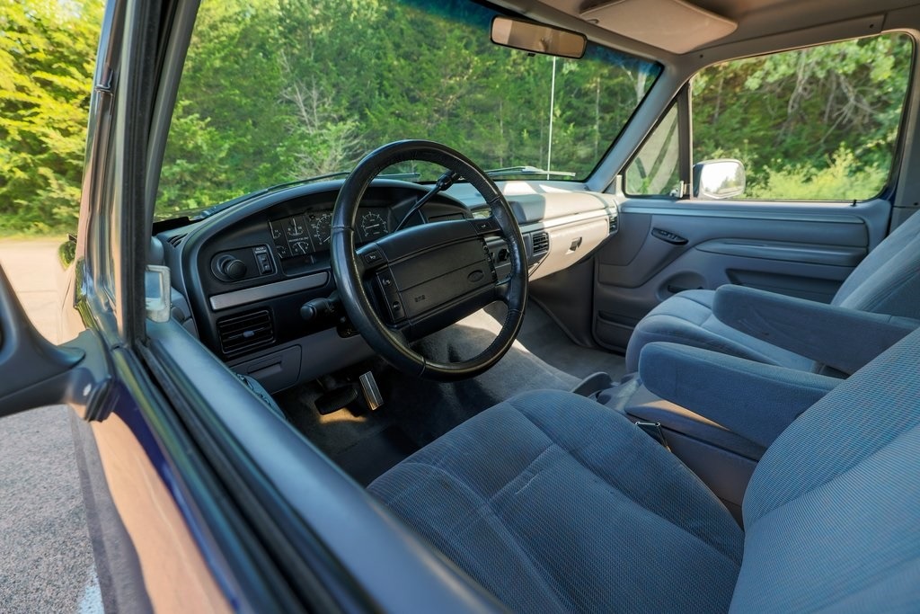 1995-ford-bronco-xlt-for-sale (134)