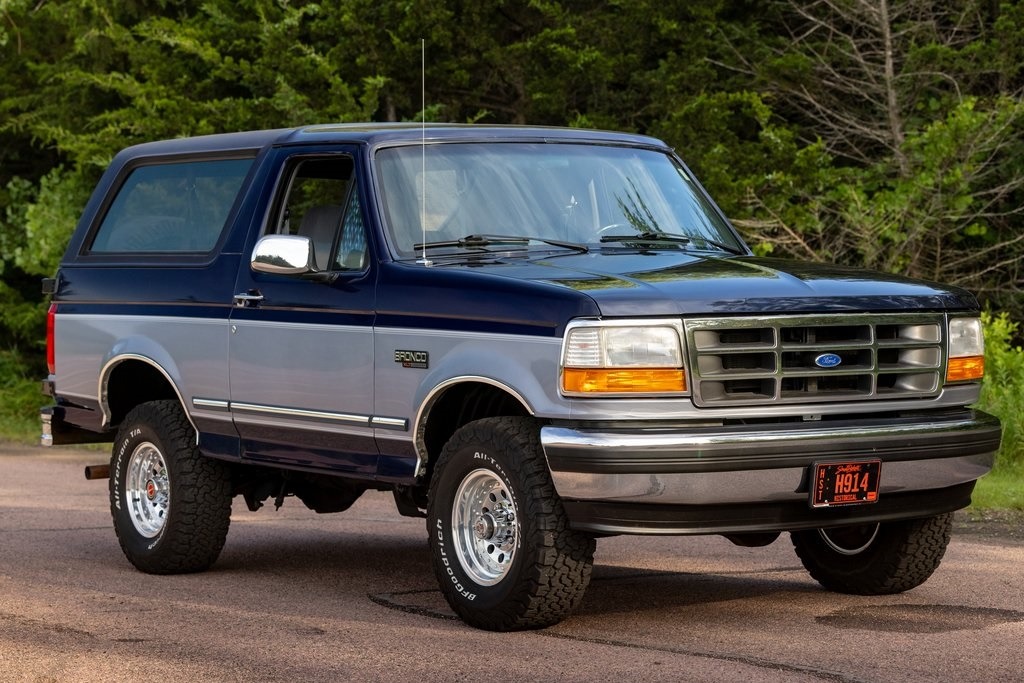 1995-ford-bronco-xlt-for-sale (135)