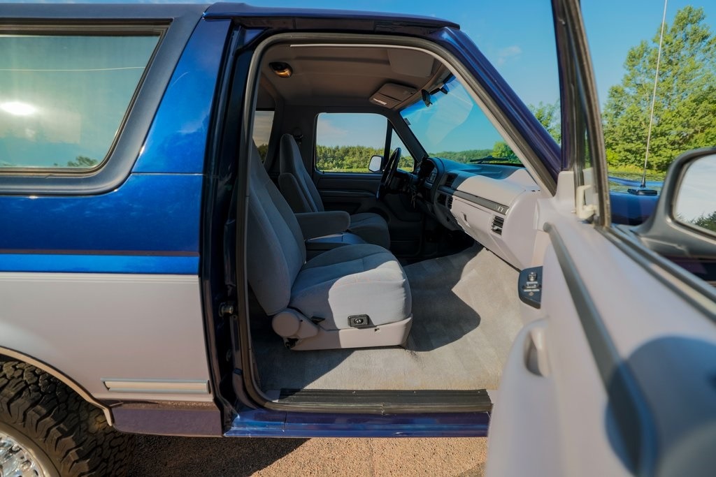 1995-ford-bronco-xlt-for-sale (17)