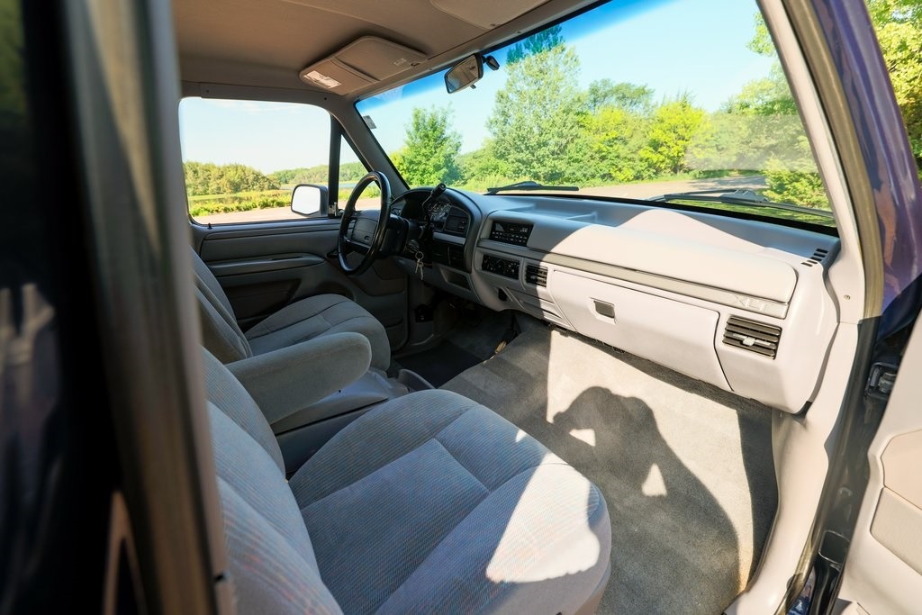 1995-ford-bronco-xlt-for-sale (21)