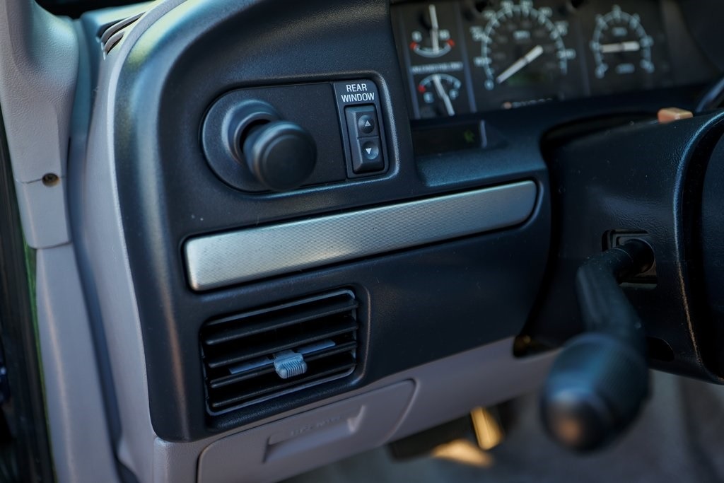 1995-ford-bronco-xlt-for-sale (33)