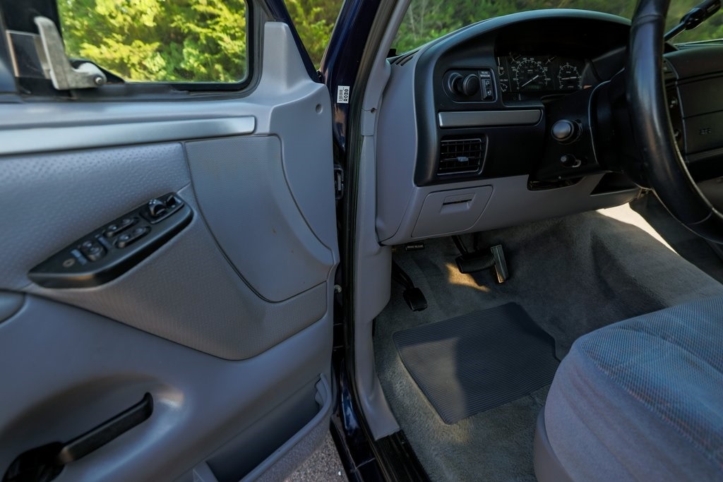 1995-ford-bronco-xlt-for-sale (44)